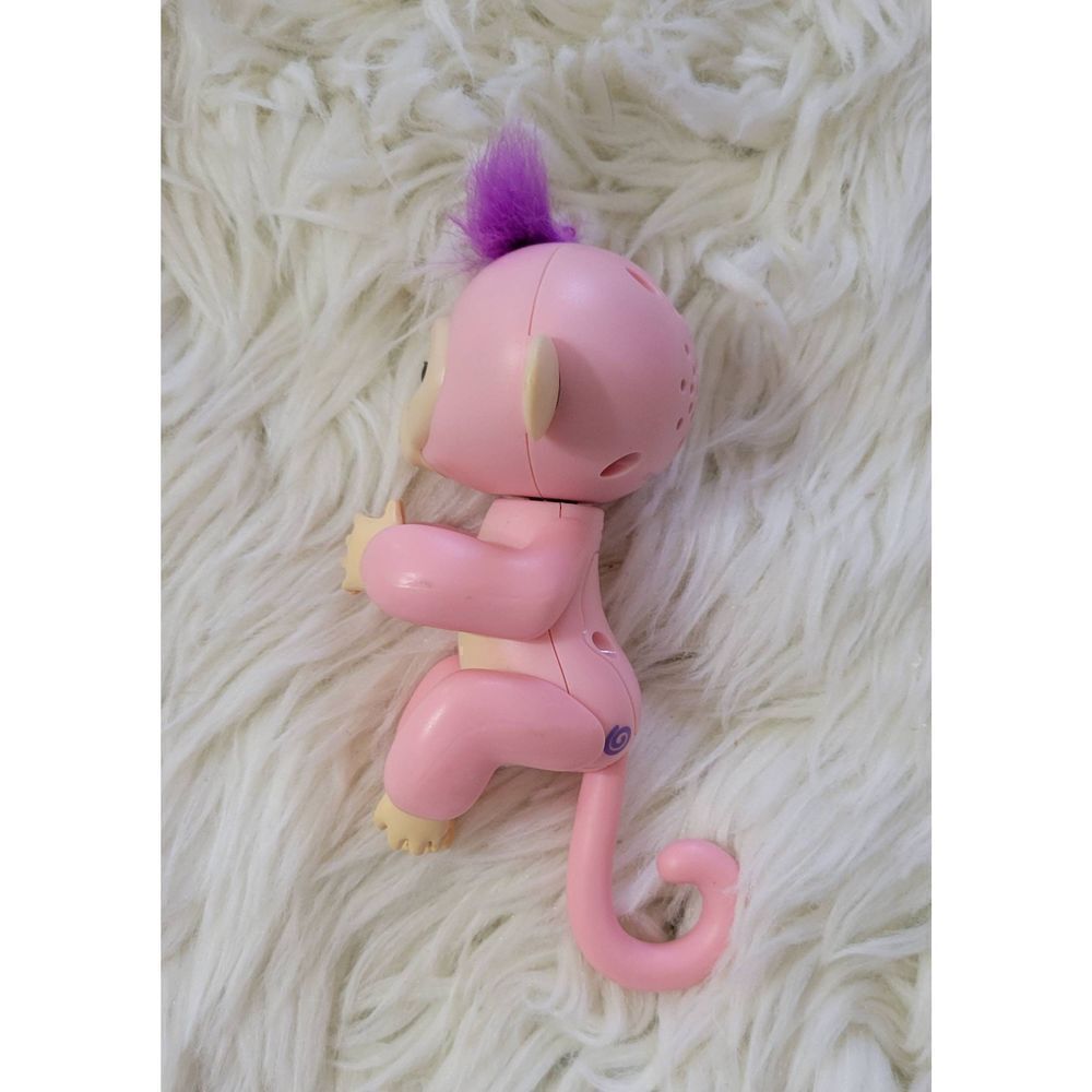 WowWee Fingerlings Bella Interactive Baby Monkey Toy Works - Picture 6 of 7